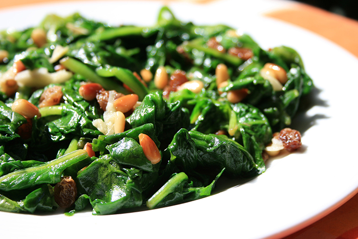 spinach with nuts