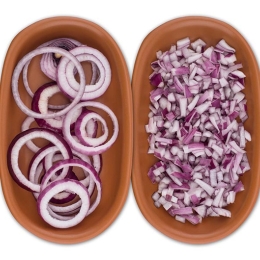 bowl of sliced onions and bowl of minced onions